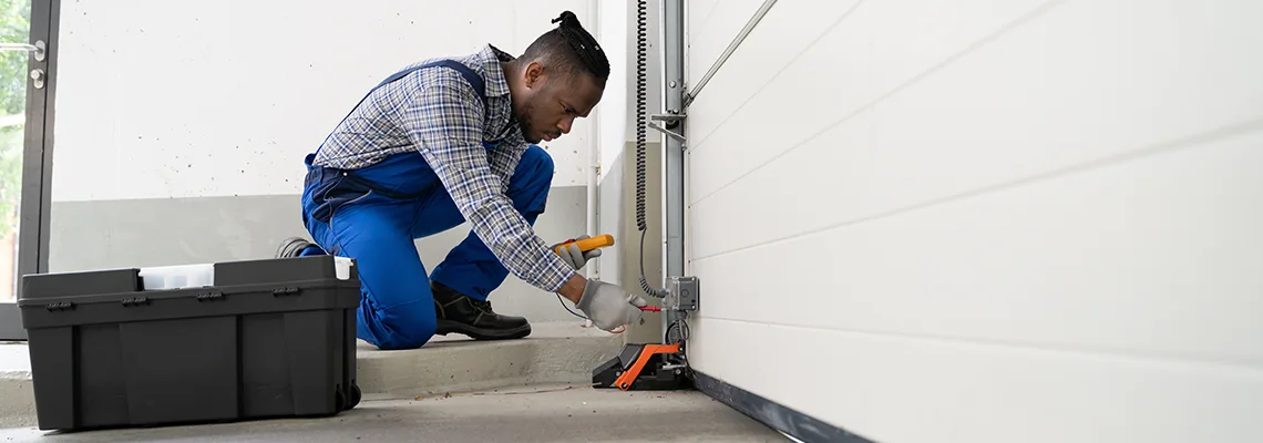 Repair Garage Door Not Closing But Light Flashing in Spring Hill, FL